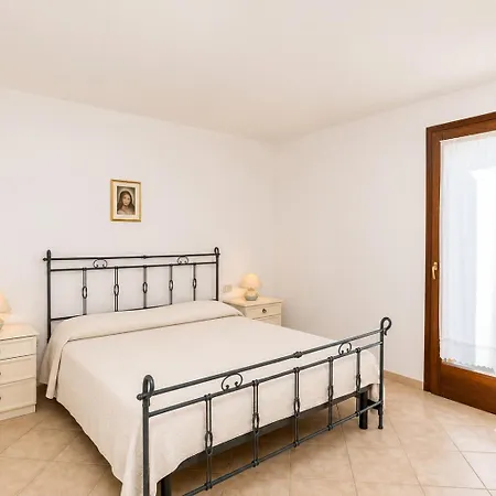Apartman Casa Di Lucia Relax In The Heart Of San Teodoro
